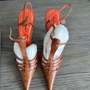 Sergio Zelcer heels tan size 8
